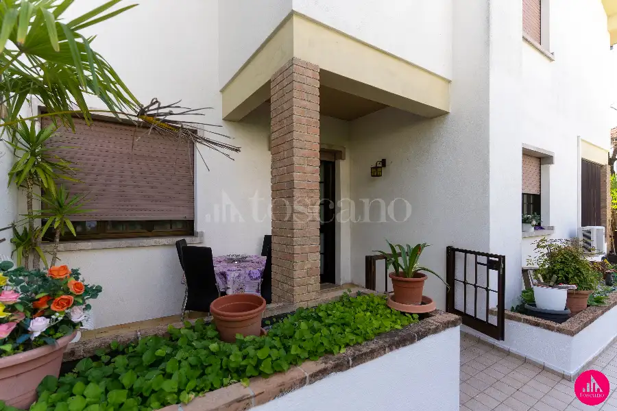 Villino a Schiera in vendita di 194 mq a €345.000 (rif. 99/2026)