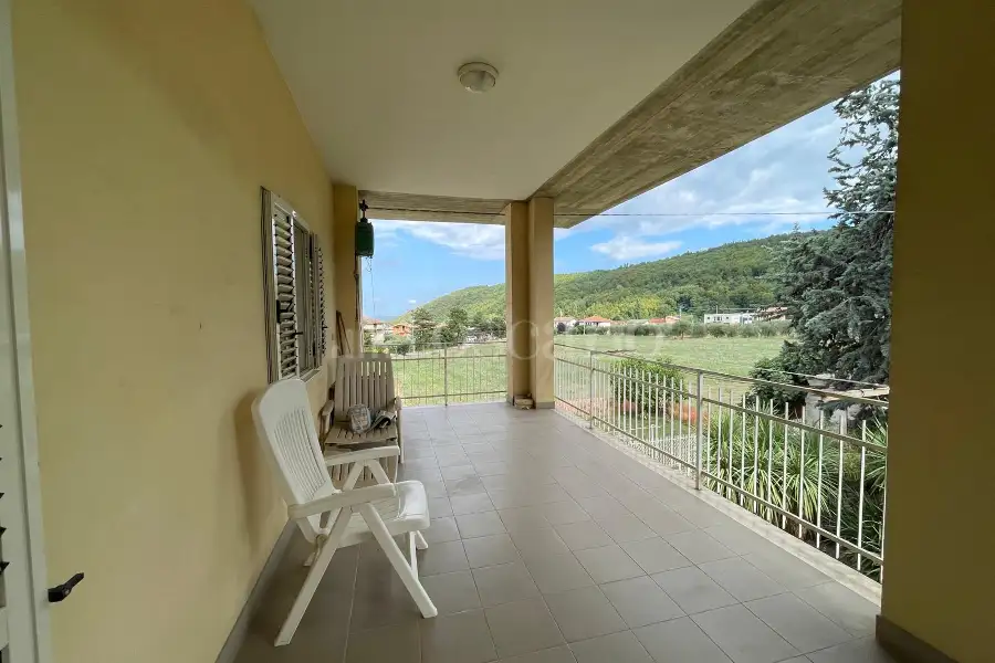 Villa Bifamiliare in vendita di 200 mq a €180.000 (rif. 45/2025)