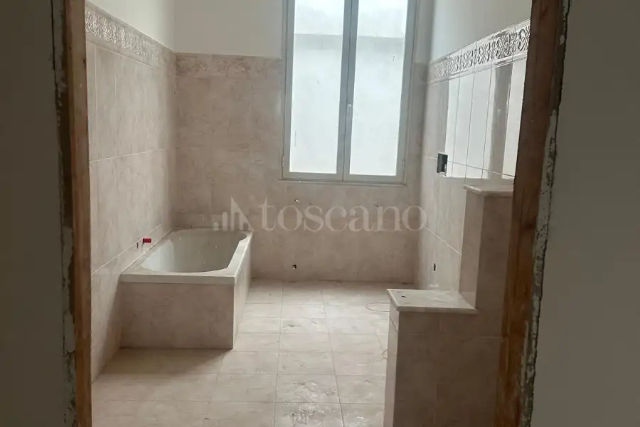 Negozio in affitto di 2.100 mq trattativa riservata (rif. 4/2026)