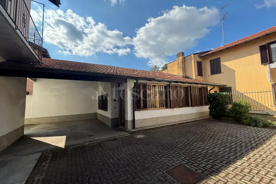 Casa Indipendente in vendita di 284 mq a €268.000 (rif. 19/2025)