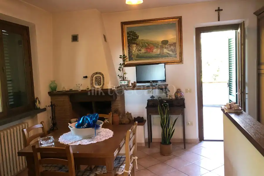 Villa in vendita di 410 mq a €398.000 (rif. 43/2024)