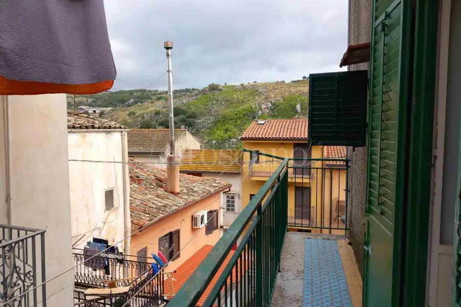 Casa Indipendente in vendita di 75 mq a €29.000 (rif. 17/2025)