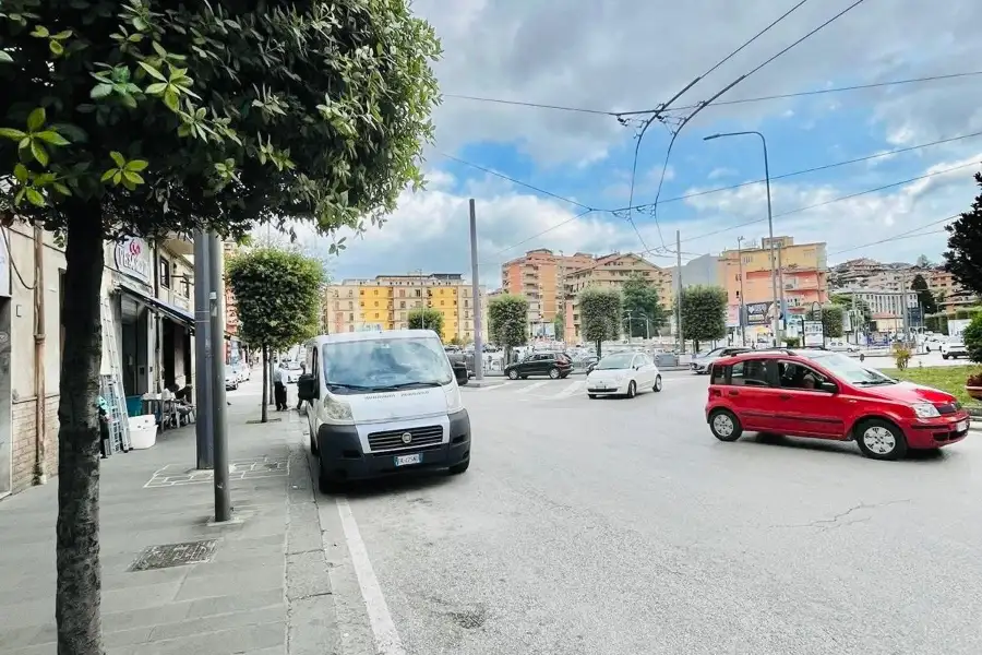 Negozio in affitto di 50 mq a €430 (rif. 46/2026)