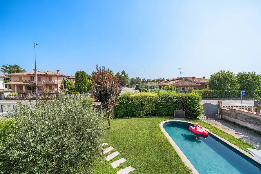 Villa in vendita di 300 mq a €525.000 (rif. 53/2026)