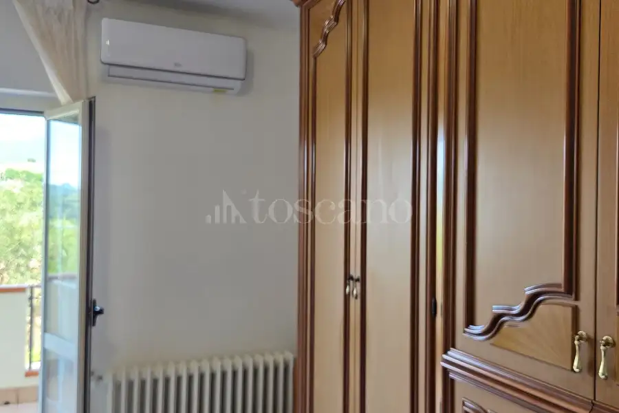 Casale in vendita di 300 mq a €200.000 (rif. 21/2026)