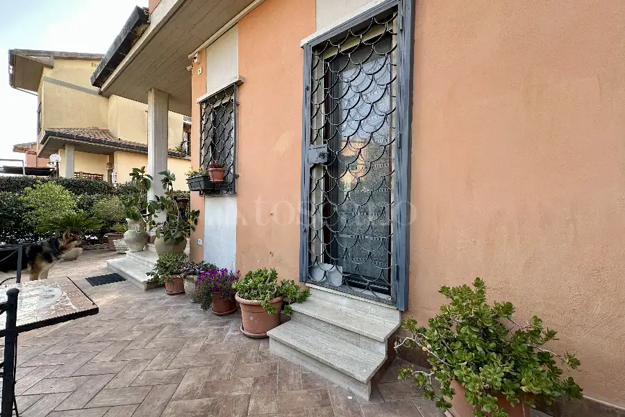 Villa Bifamiliare in vendita di 210 mq a €275.000 (rif. 27/2026)