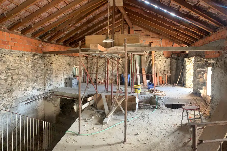 Casa Indipendente in vendita di 245 mq a €90.000 (rif. 4/2026)
