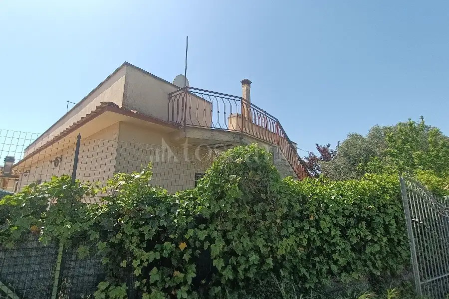 Villa in vendita di 120 mq a €449.000 (rif. 5/2026)