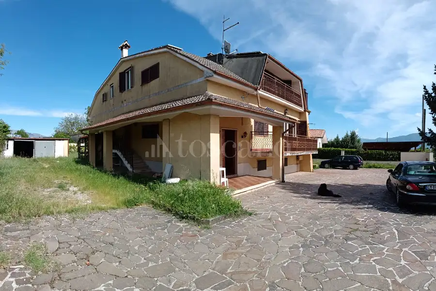Casa Indipendente in vendita di 290 mq a €235.000 (rif. 29/2026)