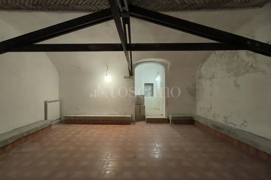 Negozio in vendita di 180 mq a €240.000 (rif. 49/2025)