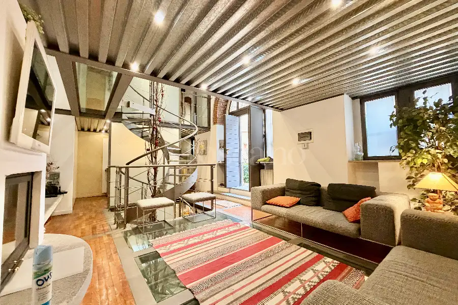 Loft in vendita di 135 mq a €1.100.000 (rif. 36/2026)