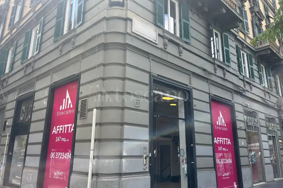 Negozio in affitto di 247 mq a €16.000 (rif. 15/2025)