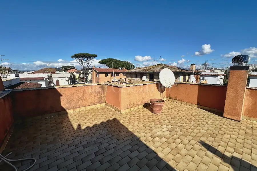 Villa Plurifamiliare in vendita di 100 mq a €260.000 (rif. 12/2026)