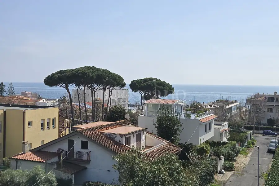 Mansarda in vendita di 190 mq a €199.000 (rif. 12/2026)