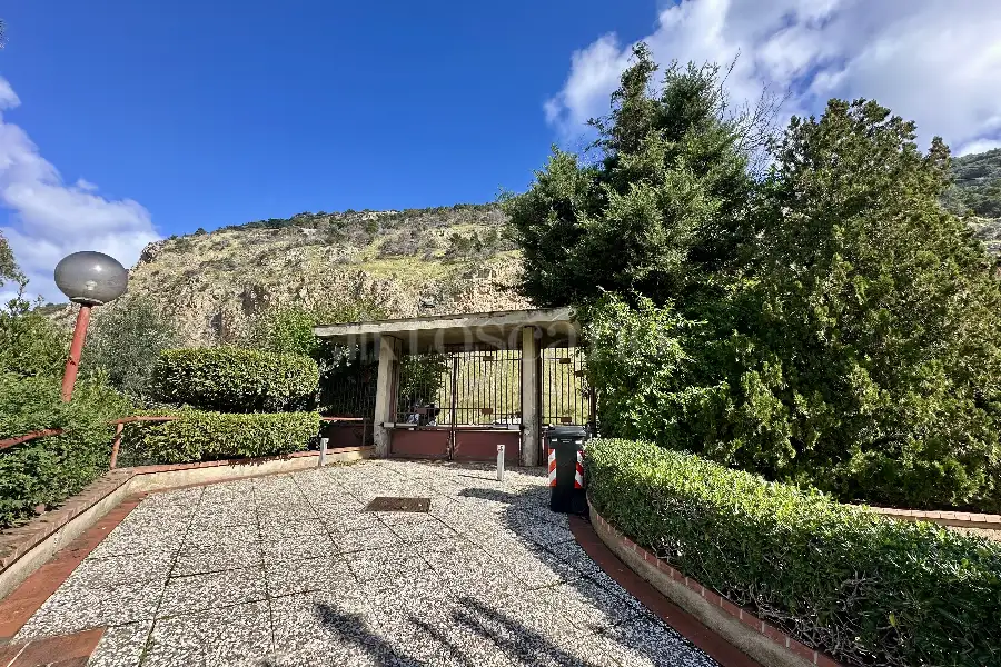 Villa in vendita di 565 mq a €995.000 (rif. 3/2026)