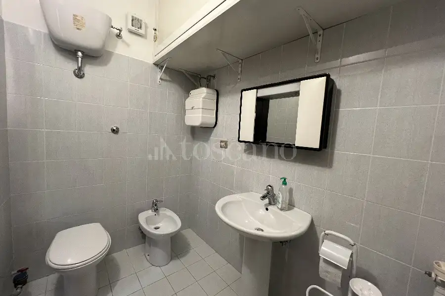 Ufficio in affitto di 50 mq a €550 (rif. 9/2026)