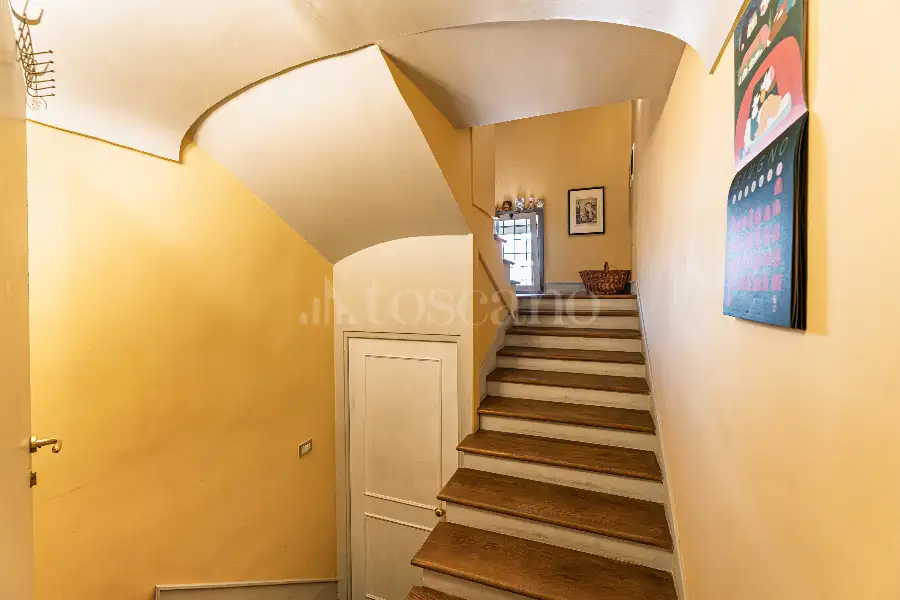Attico in vendita di 250 mq a €2.700.000 (rif. 46/2026)