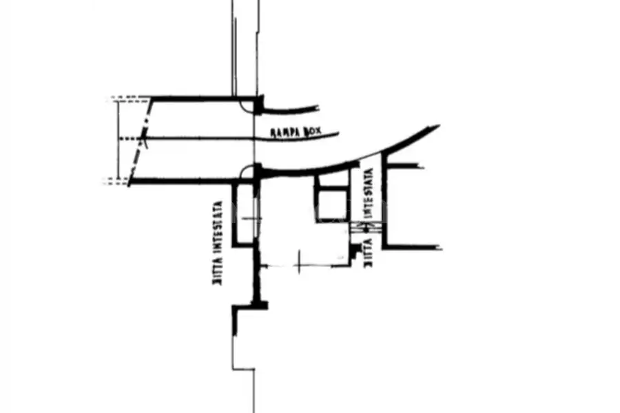 Box in affitto di 19 mq a €900 (rif. 73/2026)
