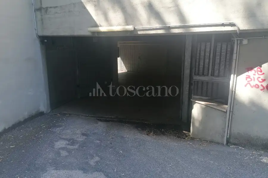 Box in vendita di 18 mq a €35.000 (rif. 66/2026)