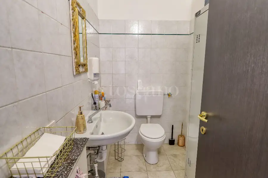 Negozio in vendita di 140 mq a €160.000 (rif. 100/2026)