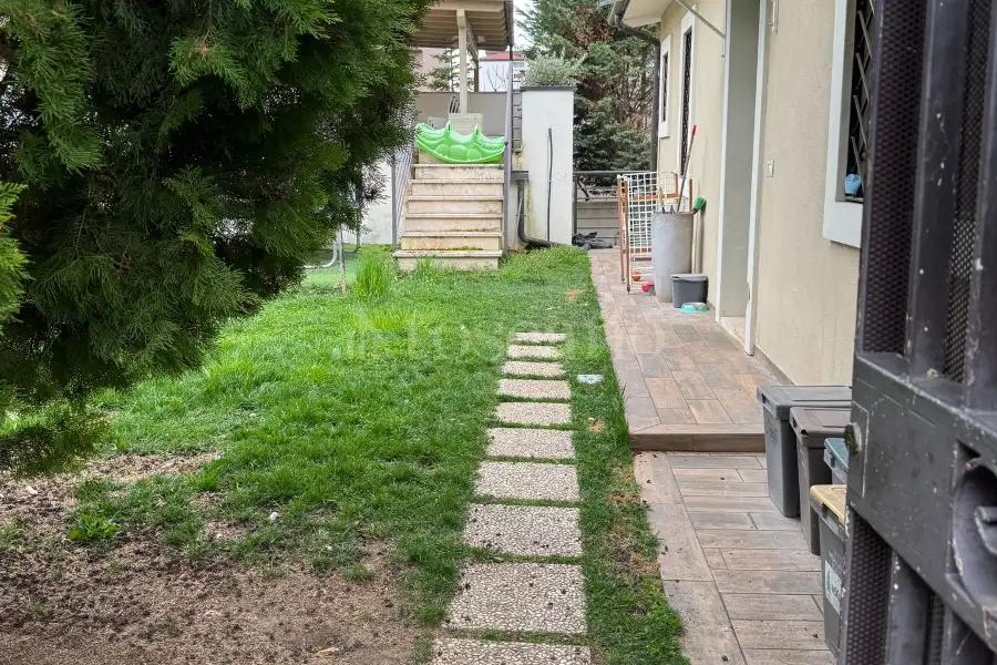 Casa Indipendente in vendita di 321 mq a €449.000 (rif. 18/2026)