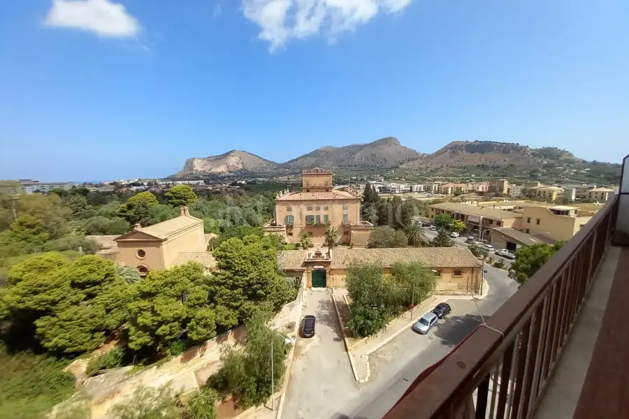 Attico in vendita di 170 mq a €185.000 (rif. 14/2024)