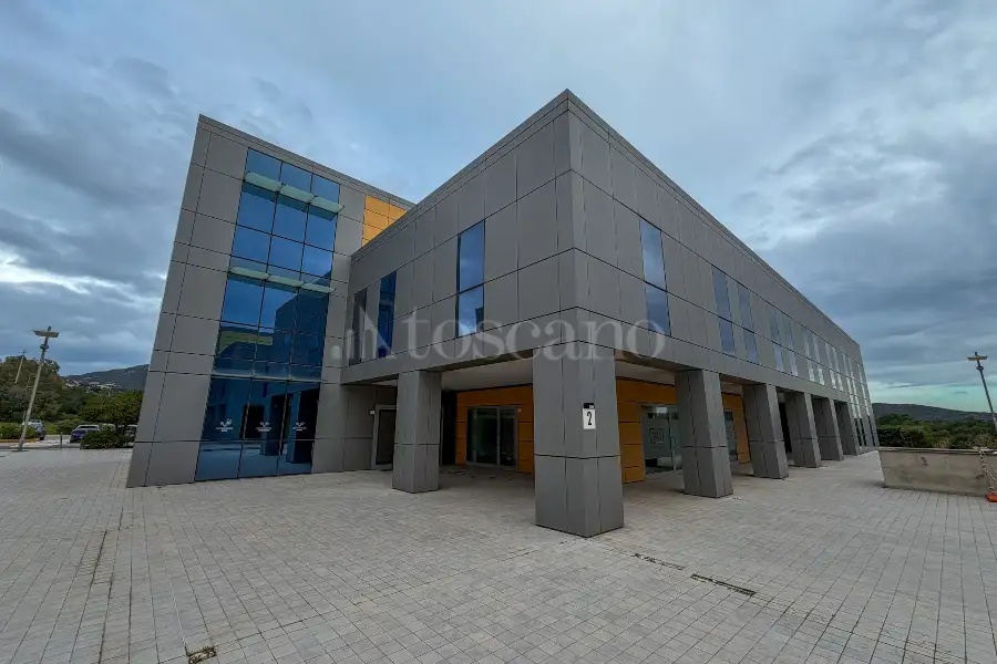 Ufficio in vendita di 100 mq a €185.000 (rif. 112/2025)