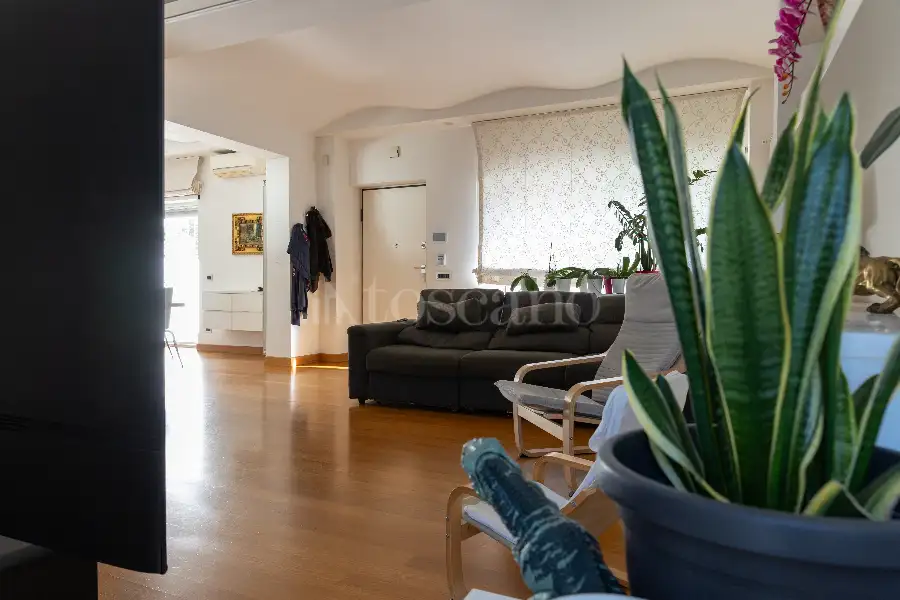 Villino a Schiera in vendita di 216 mq a €779.000 (rif. 114/2025)