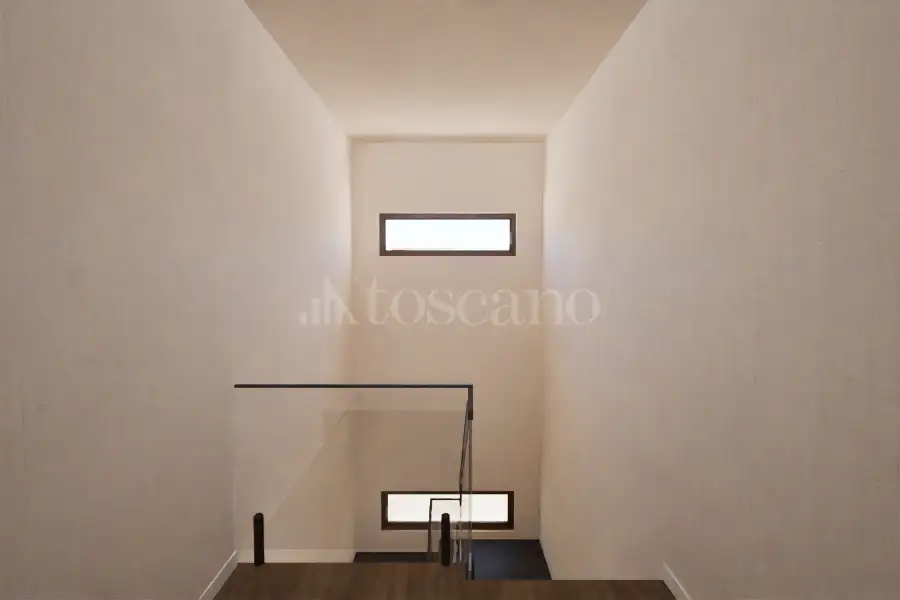Villa Bifamiliare in vendita di 210 mq a €400.000 (rif. 46/2025)