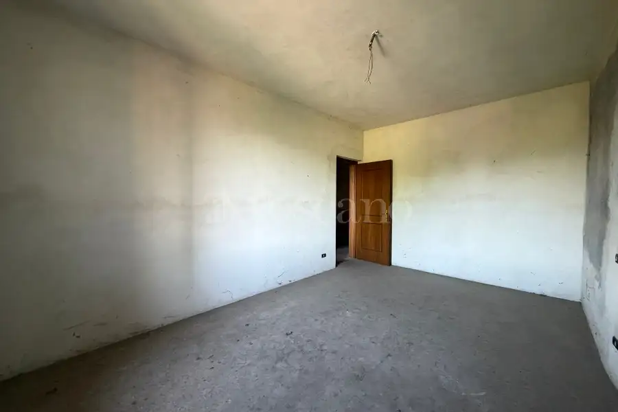 Casa Indipendente in vendita di 400 mq a €315.000 (rif. 41/2026)