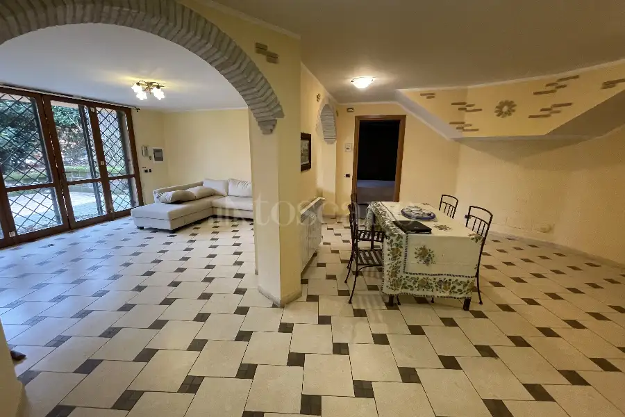 Villa in vendita di 260 mq a €369.000 (rif. 47/2025)