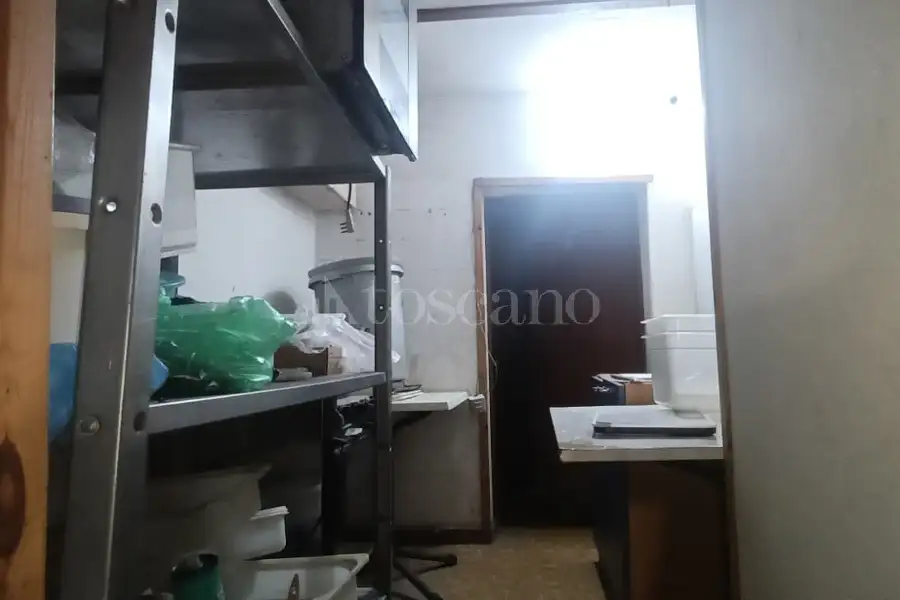 Negozio in affitto di 50 mq a €800 (rif. 13/2026)