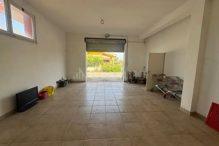 Negozio in vendita di 100 mq a €239.000 (rif. 5/2025)
