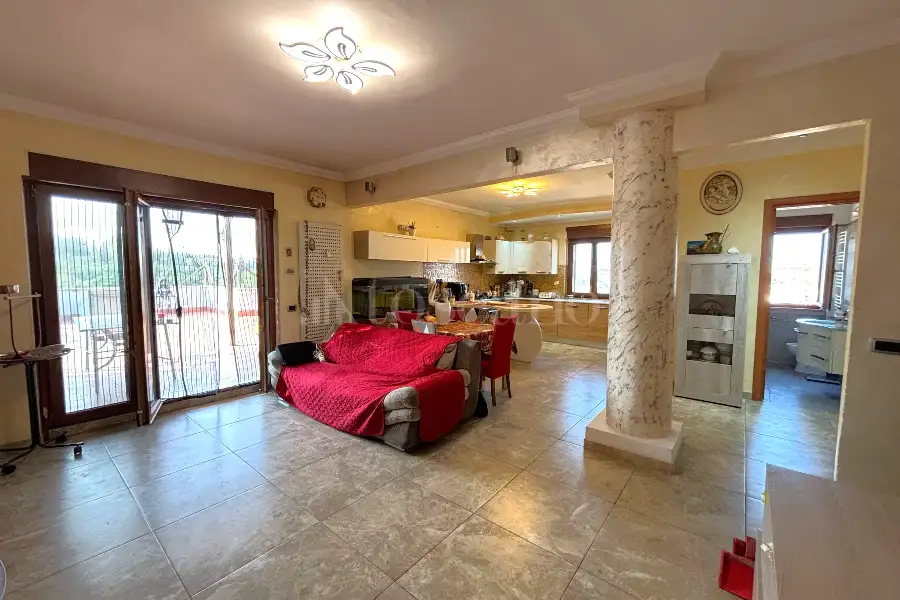Attico in vendita di 110 mq a €249.000 (rif. 24/2025)