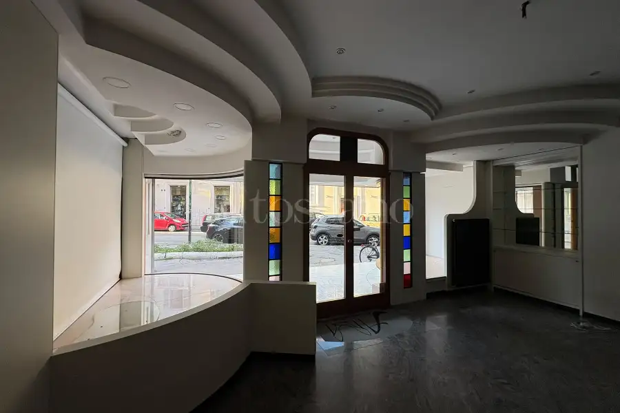 Negozio in affitto di 100 mq a €1.800 (rif. 74/2026)
