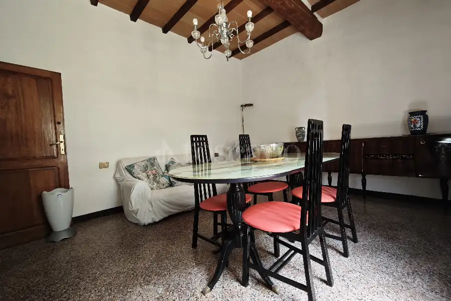 Casale in vendita di 250 mq a €285.000 (rif. 19/2025)