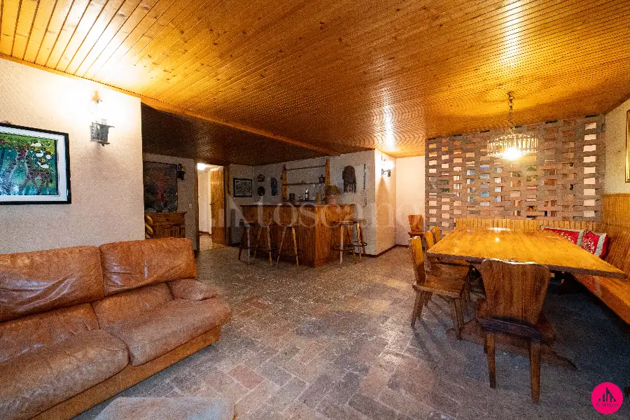 Villa in vendita di 390 mq a €430.000 (rif. 171/2025)