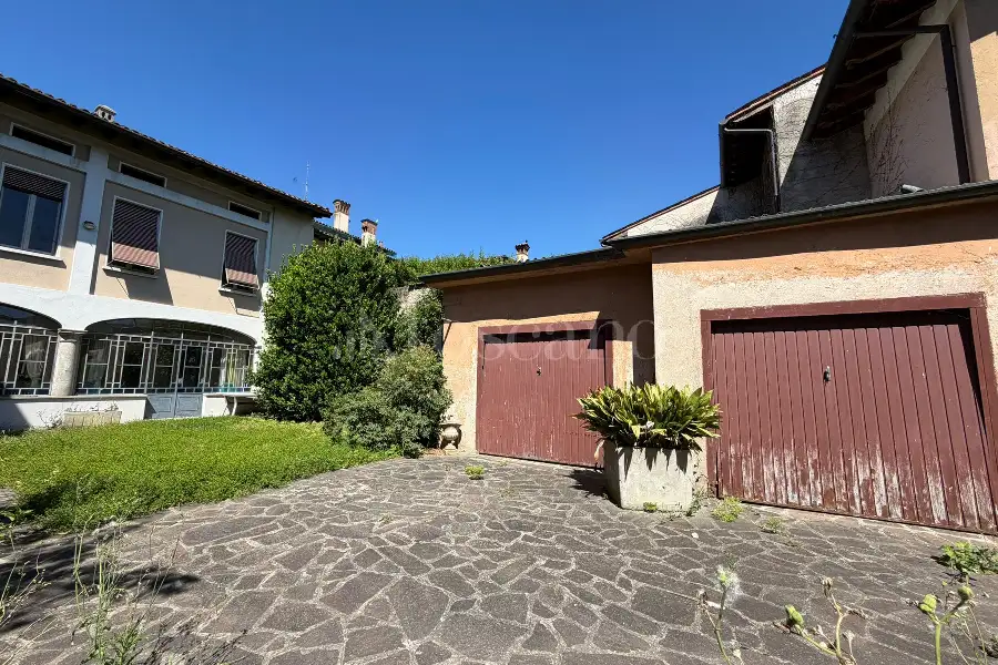 Casa Indipendente in vendita di 400 mq a €315.000 (rif. 41/2026)