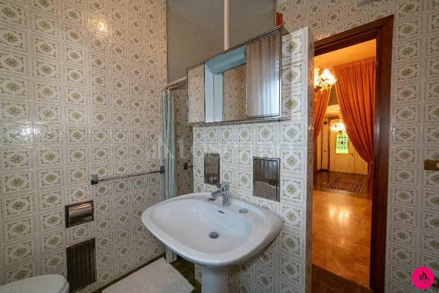 Villa in vendita di 390 mq a €430.000 (rif. 171/2025)