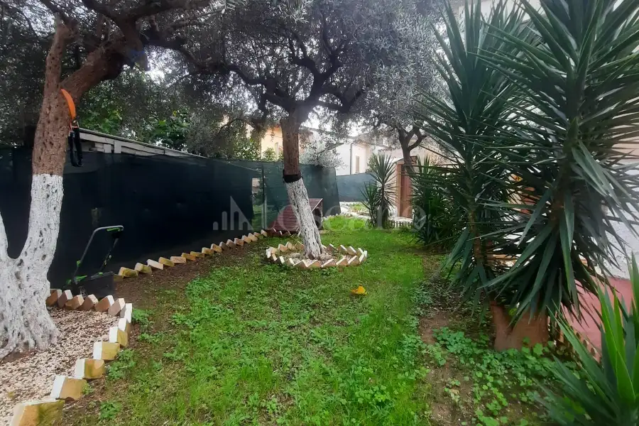 Casa Indipendente in vendita di 225 mq a €155.000 (rif. 2/2026)