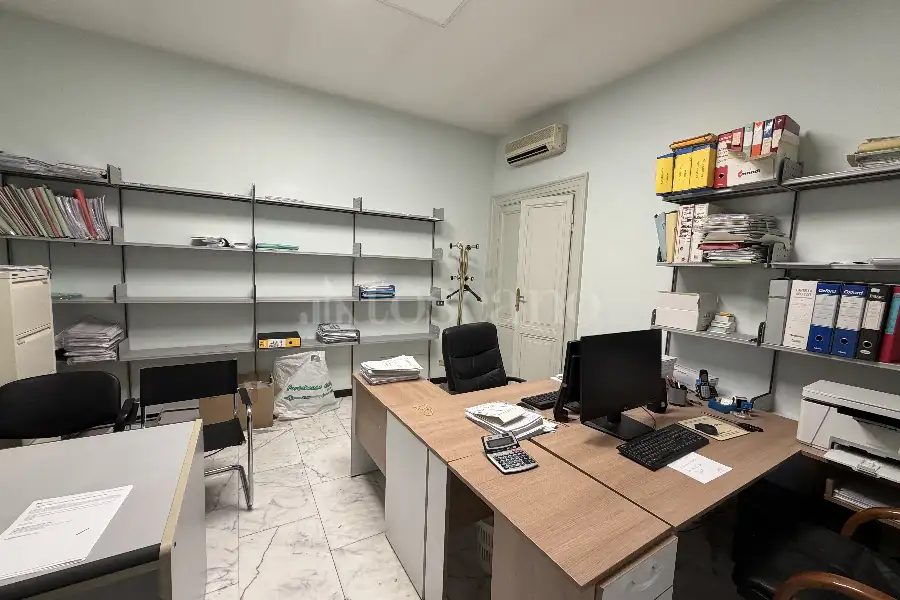 Palazzo in affitto di 600 mq a €16.000 (rif. 24/2025)