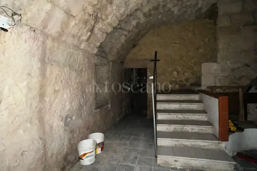 Negozio in vendita di 60 mq a €39.000 (rif. 75/2026)