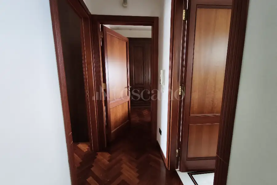 Attico in vendita di 164 mq a €330.000 (rif. 3/2026)