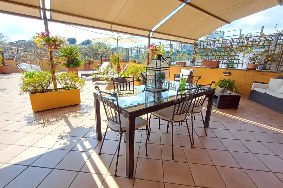 Casale in vendita di 560 mq a €1.250.000 (rif. 3/2026)