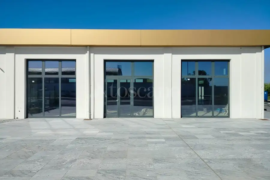 Capannone in affitto di 320 mq a €6.000 (rif. 57/2025)