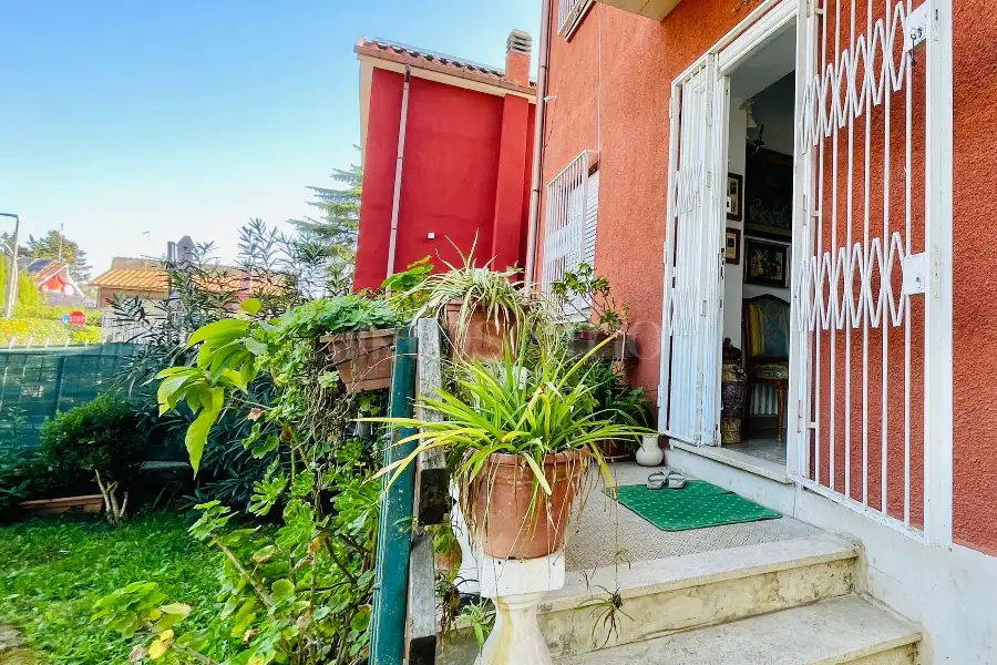 Villa in vendita di 337 mq a €719.000 (rif. 51/2025)