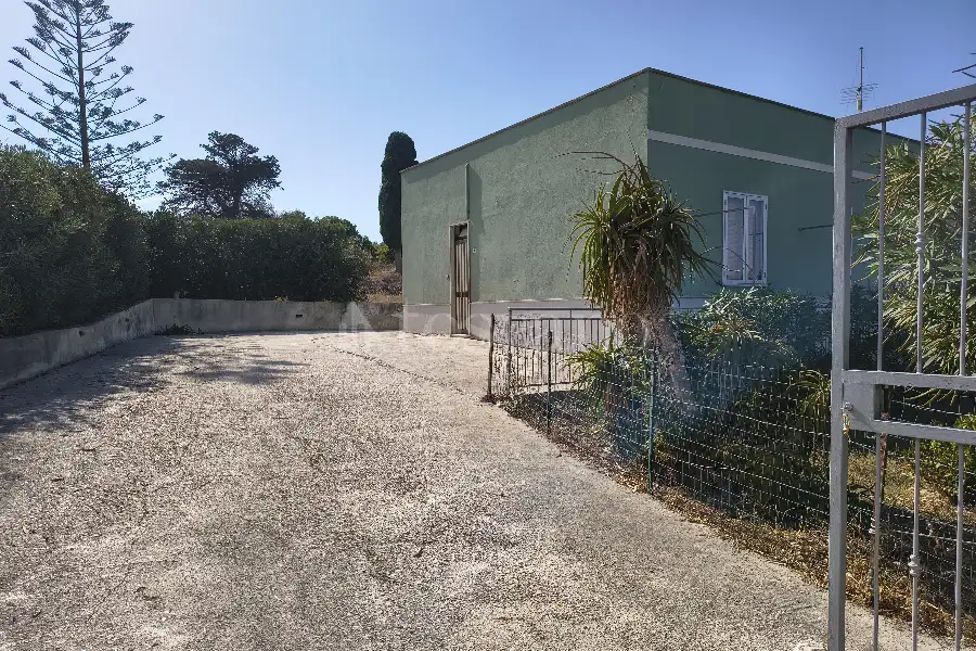 Casa Indipendente in vendita di 198 mq a €168.000 (rif. 47/2026)