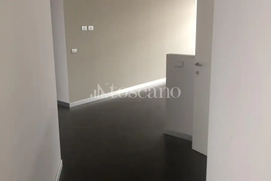 Ufficio in vendita di 280 mq a €190,000 (rif. BL6149VE)