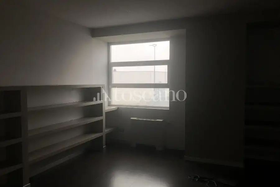 Ufficio in vendita di 280 mq a €190,000 (rif. BL6149VE)