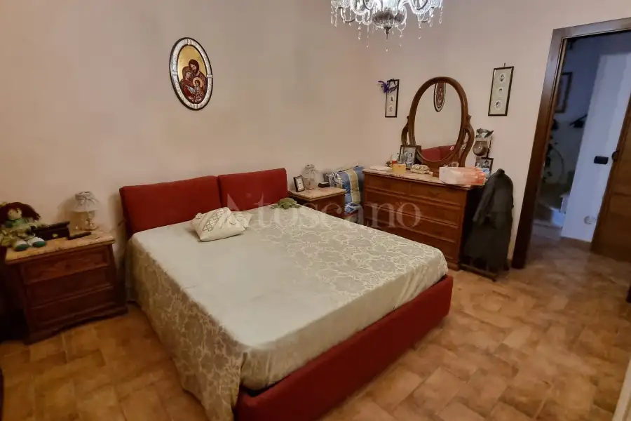 Villa in vendita di 240 mq a €450.000 (rif. 17/2026)